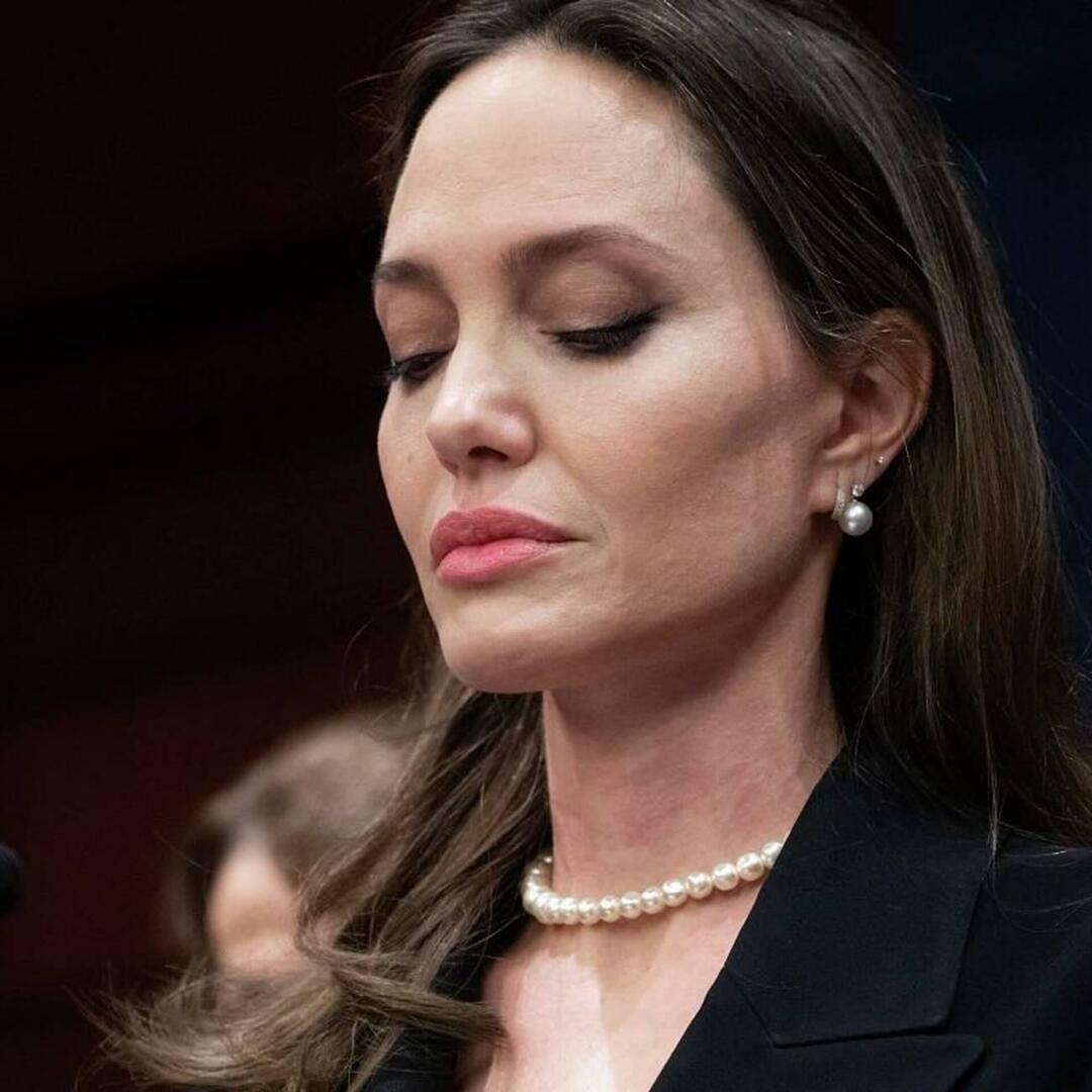 Le président israélien a craché de la haine contre Angelina Jolie, qui a critiqué la brutalité sanglante !