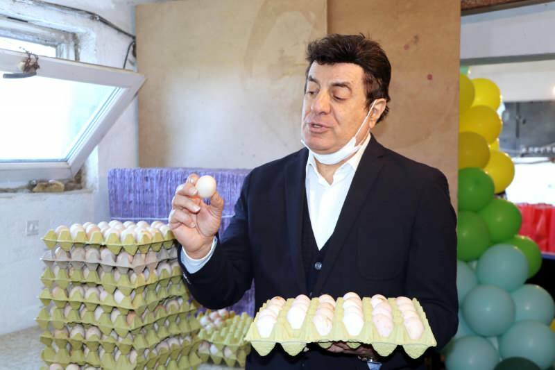 Le célèbre chanteur Coşkun Sabah a créé une ferme: maintenant `` Yumurtacı Coşkun ''
