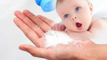 Quelle est la meilleure poudre pour bébé? Faire de la poudre de bébé à base de plantes à la maison