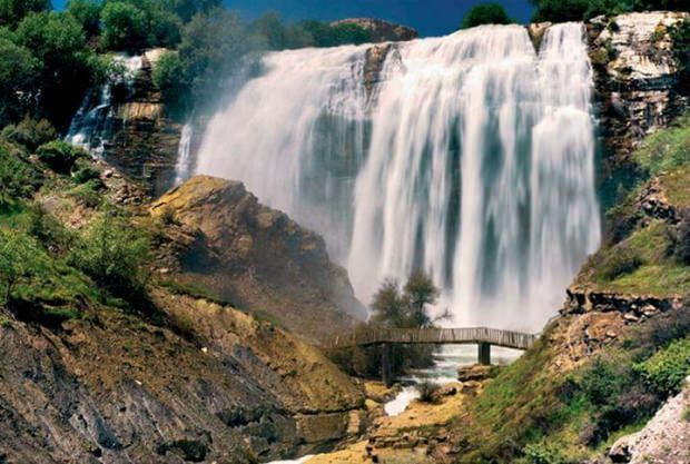 En savoir plus sur Tortum Waterfall