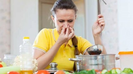 Comment passent les mauvaises odeurs dans la cuisine? 