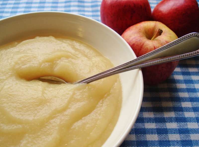 Comment faire de la purée de pomme pour bébé? Recette de purée de pomme nutritive