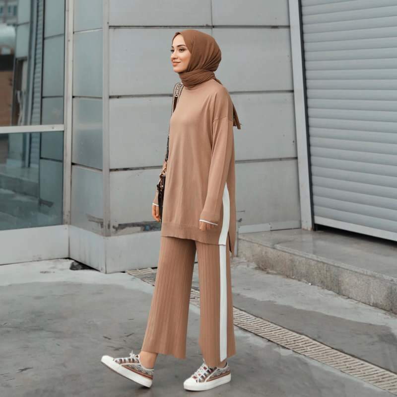 Modèles de survêtement en hijab