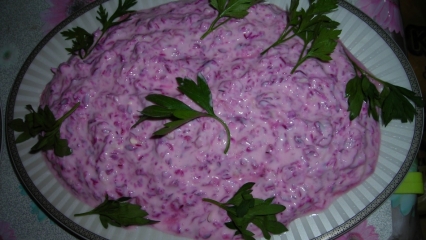 Comment faire une salade de chou violet avec le yaourt le plus simple?