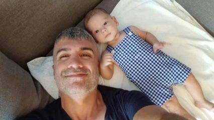 Le fils d'Özcan Deniz a 9 mois