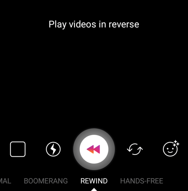 Ajoutez une vidéo qui joue à l'envers, avec Rewind.