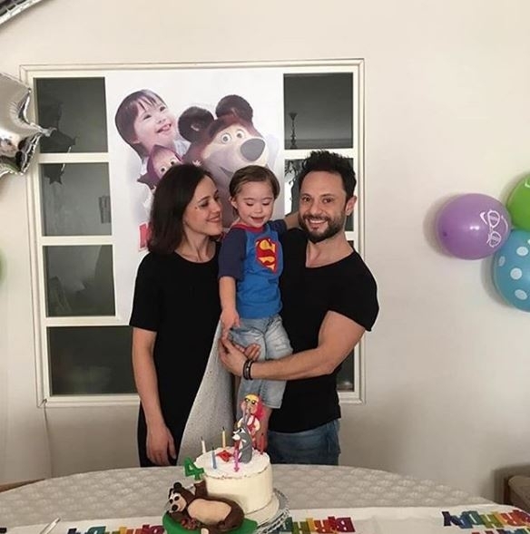 Surprise d'anniversaire du chanteur Özgün à son fils Ediz!