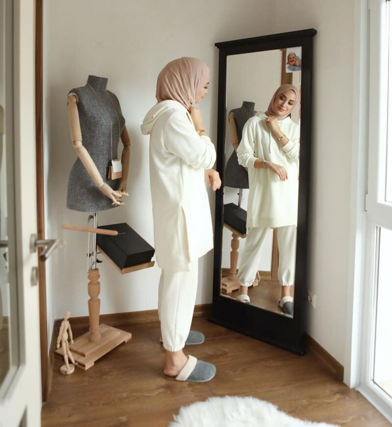 Les survêtements les plus populaires dans les vêtements hijab Les plus beaux survêtements
