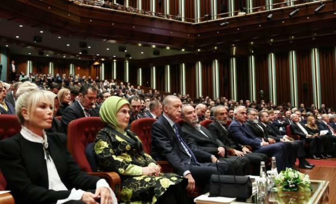 Emine Erdoğan a félicité les artistes qui ont reçu le Prix présidentiel de la culture et de l'art