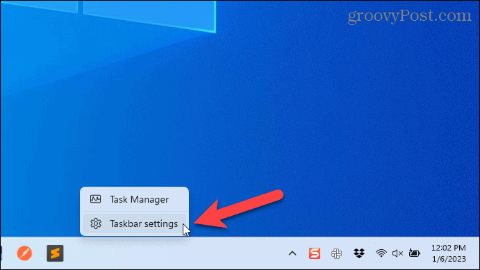 Sélectionnez les paramètres de la barre des tâches dans Windows 11
