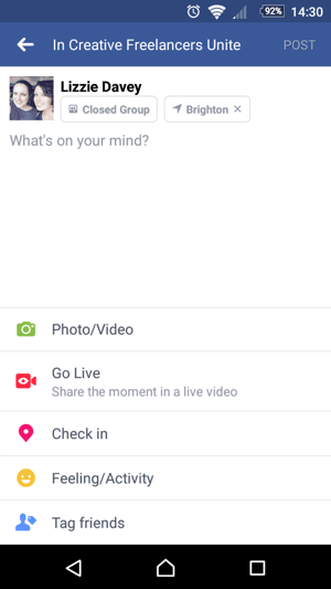 Pour commencer à utiliser Facebook Live, appuyez sur Passer en direct lorsque vous créez un statut.