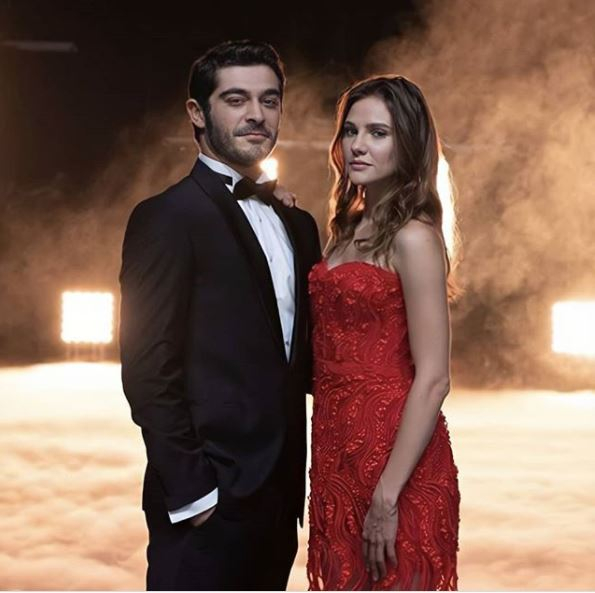 Qui fait partie du casting de la série télévisée Maraşlı? Quel est le sujet de la série télévisée Maraşlı?