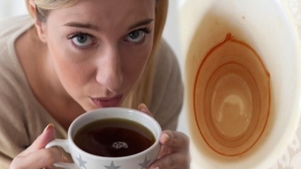 Comment la tache de café sort-elle de la tasse et de la tasse?