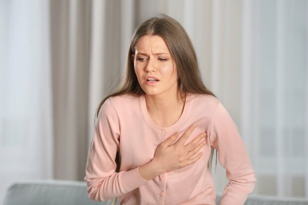Qu'est-ce qu'une crise cardiaque? Quels sont les symptômes d'une crise cardiaque? Existe-t-il un traitement contre les crises cardiaques?