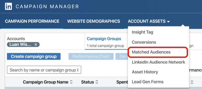 sélectionnez Audience correspondante dans le menu déroulant Actifs du compte dans LinkedIn Campaign Manager