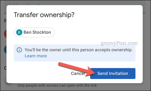 Envoyer une invitation au transfert de propriété dans Google Docs