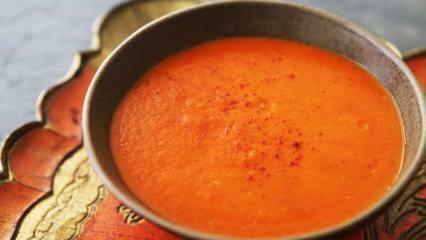 Délicieuse recette de soupe au poivron rouge