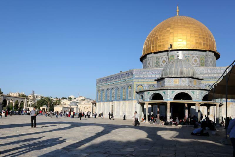 Masjid al-Aqsa s'est préparée pour le Ramadan grâce au travail bénévole de centaines de Palestiniens