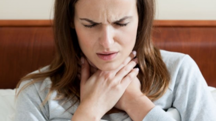 Qu'est-ce que la paralysie des cordes vocales? Comment est-il traité?
