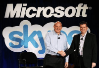 Skype vendu à Microsoft pour 8 milliards de dollars, et Steve Ballmer semble extatique