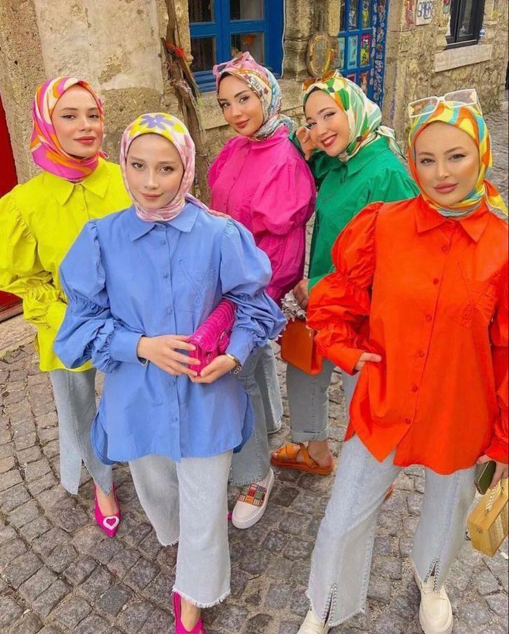 Mode de couleur contrastée hijab