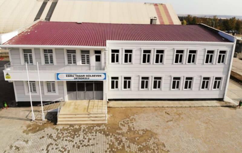 L'école de l'artiste Ebru Yaşar a été inaugurée !