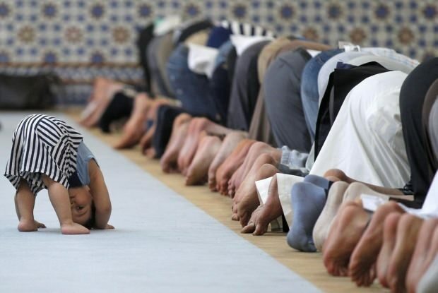 Comment enseigner aux enfants la prière et le Coran? L'éducation religieuse des enfants ...