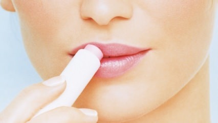 Différentes utilisations de la crème pour les lèvres
