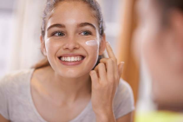 Comment se fait le soin de la peau le plus simple et le plus efficace? Soins de la peau d'urgence en 5 étapes