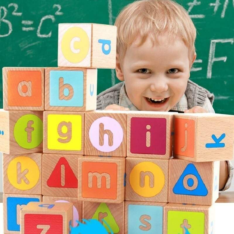 Comment les enfants apprennent-ils l'alphabet? Activités de l'alphabet