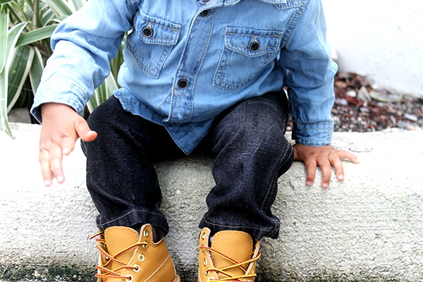 Les bébés devraient-ils porter des bottes?