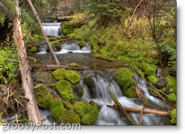 Photographie - Exemple de vitesse d'obturation lente - Eau d'un ruisseau de la rivière Green Forest