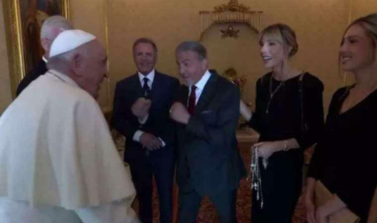 Dialogue intéressant entre Sylvester Stallone et le pape François