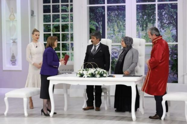Fatma Şahin, Esra Erol et Emine Bülbül