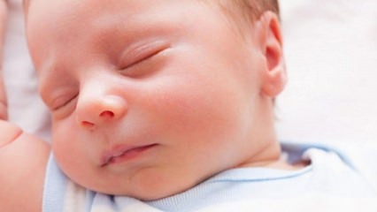 Le parfum est-il vaporisé sur les bébés? 26 substances allergènes à éviter