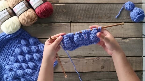 Comment tricoter une écharpe framboise?