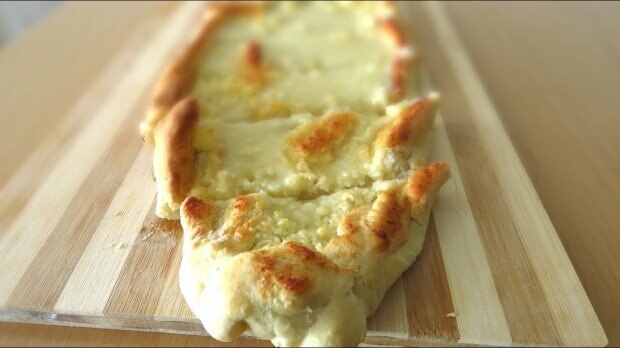 Comment préparer un dessert au pain au fromage de style Elazig?