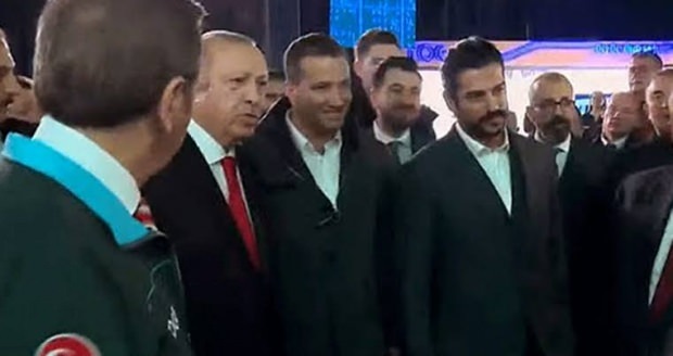 Le président Recep Tayyip Erdogan et Burak Ozchivit 