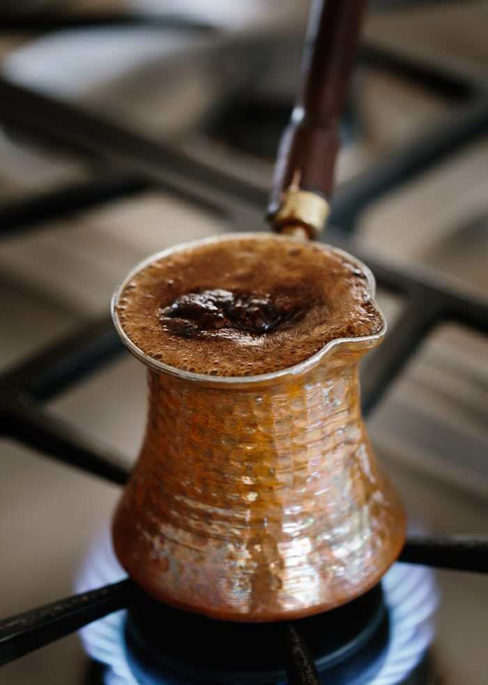 Comment faire pour supprimer l'amertume du café? Méthodes pour soulager la douleur du café turc