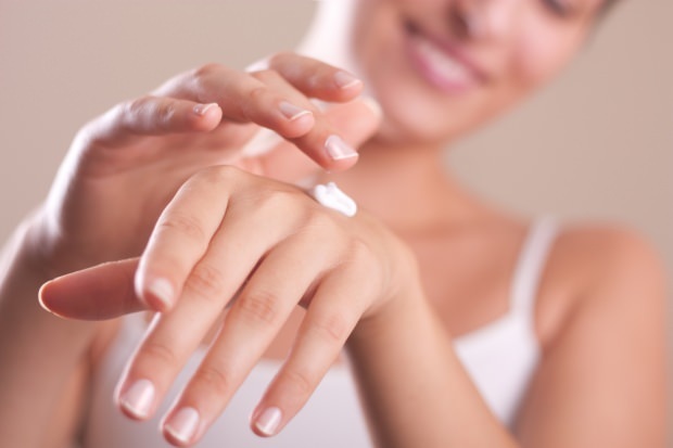 Comment se fait le soin de la peau avant la fête? Conseils pratiques pour les soins de la peau