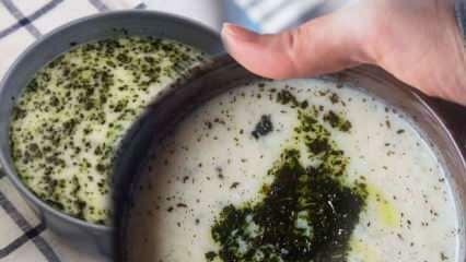 Comment faire une soupe aux épinards avec du yaourt? Une recette de soupe au yaourt et aux épinards qui surprendra vos voisins