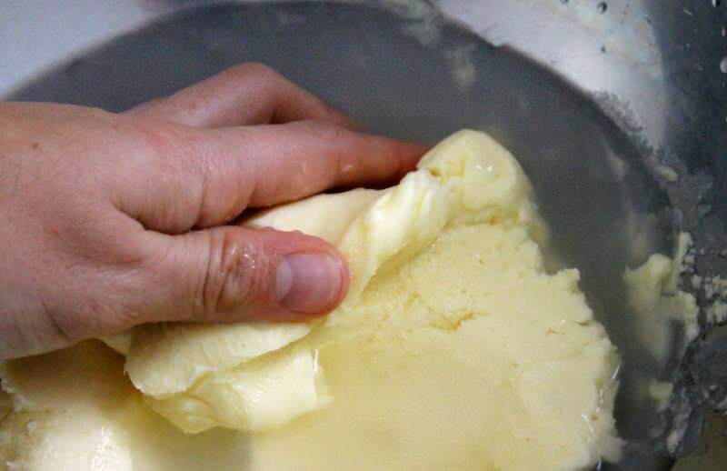 Comment faire du beurre dans la machine à laver? Y aura-t-il vraiment du beurre dans la machine à laver?