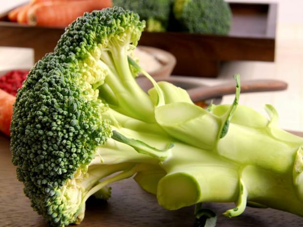 Quels sont les bienfaits du brocoli? À quoi sert le brocoli? Que fait le jus de brocoli?