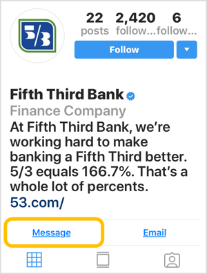 Profil Instagram de la banque avec bouton d'appel à l'action Message.