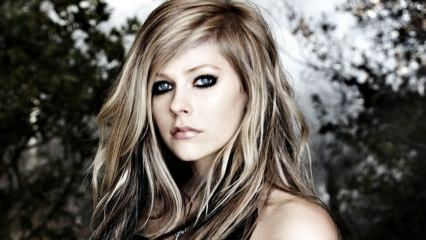 Superbe déclaration d'Avril Lavigne: je veux être heureux!