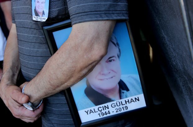L'acteur principal Yalçın Gülhan fait ses adieux aux larmes