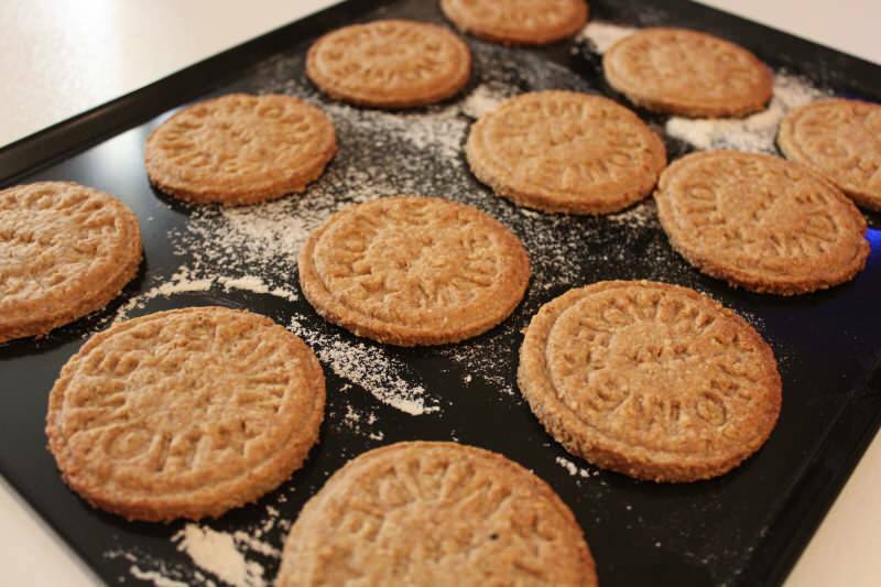 Comment faire des biscuits à la maison? La recette de biscuit la plus simple et la plus délicieuse