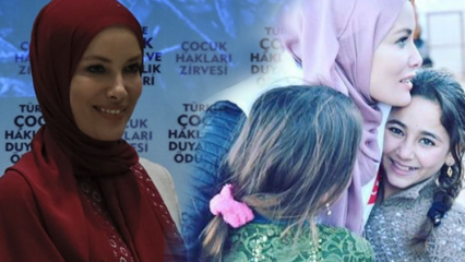 Première photo de Gamze Özçelik, entré dans le hijab