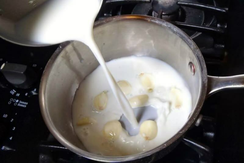 Comment est fabriqué le lait à l'ail? Que fait le lait à l'ail? Fabrication de lait à l'ail ...