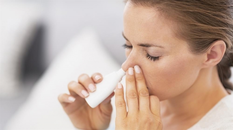 Les pulvérisations nasales causent des dommages permanents